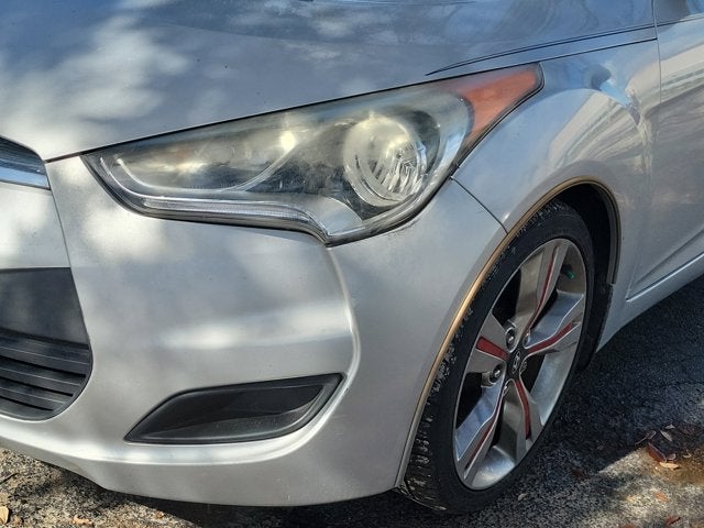 2012 Hyundai Veloster w/Gray Int