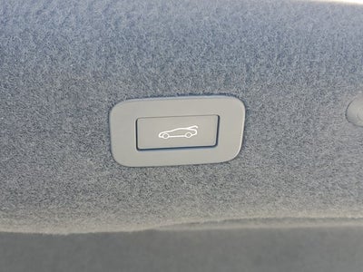 2024 Jaguar XF R-Dynamic SE