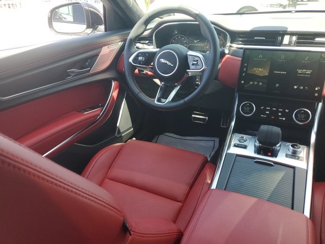 2024 Jaguar XF R-Dynamic SE