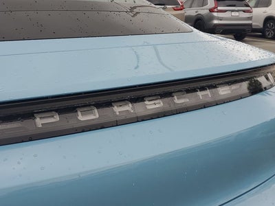 2022 Porsche Taycan Base