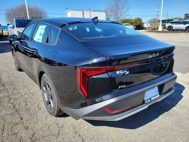 2026 Kia K4 LXS