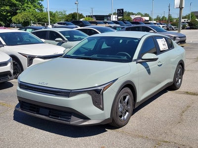 2026 Kia K4 LXS
