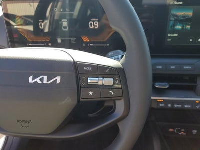 2027 Kia K4 LXS