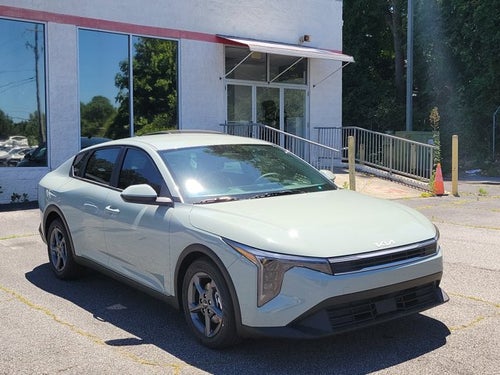2026 Kia K4 LXS