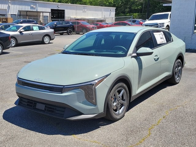 2026 Kia K4 LXS