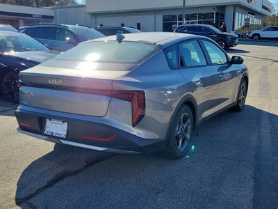 2026 Kia K4 LXS