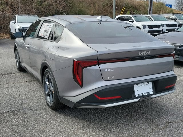 2026 Kia K4 LXS