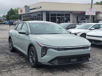 2026 Kia K4 LXS