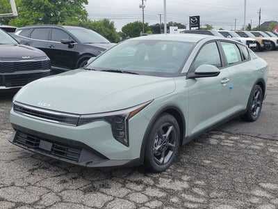 2026 Kia K4 LXS