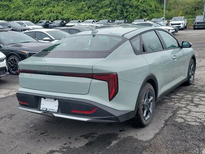 2026 Kia K4 LXS