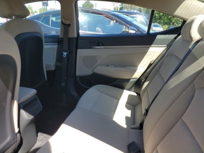 2017 Hyundai Elantra SE