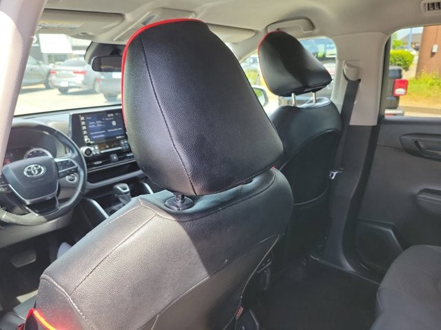 2021 Toyota Highlander Base