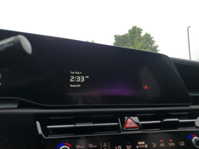 2025 Kia Niro SX Touring