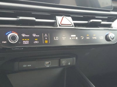 2025 Kia Niro SX Touring