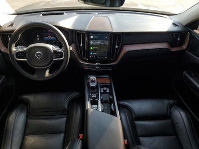 2023 Volvo XC60 Ultimate Bright Theme