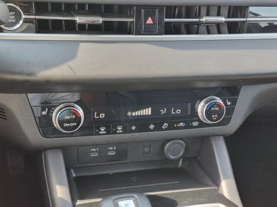 2025 Mitsubishi Outlander Trail Edition