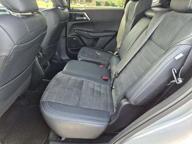2025 Mitsubishi Outlander Trail Edition
