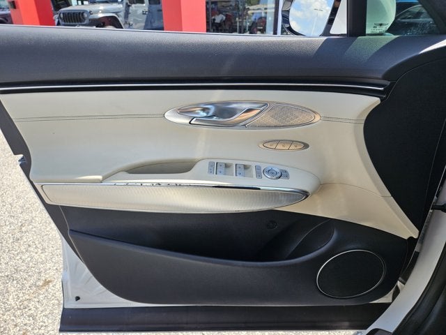 2023 Genesis GV70 2.5T