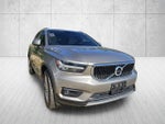 2022 Volvo XC40 Momentum