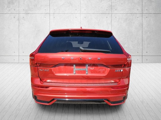 2023 Volvo XC60 Plus Dark Theme