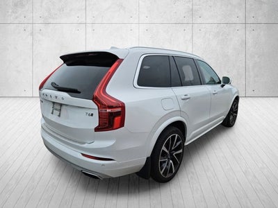 2021 Volvo XC90 Momentum