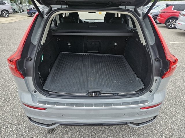 2024 Volvo XC60 Ultimate Dark Theme