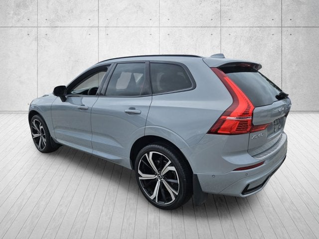 2024 Volvo XC60 Ultimate Dark Theme