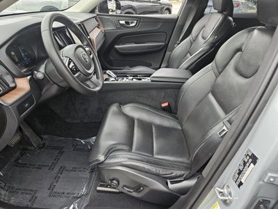 2024 Volvo XC60 Ultimate Dark Theme