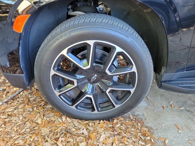 2024 Chevrolet Suburban RST