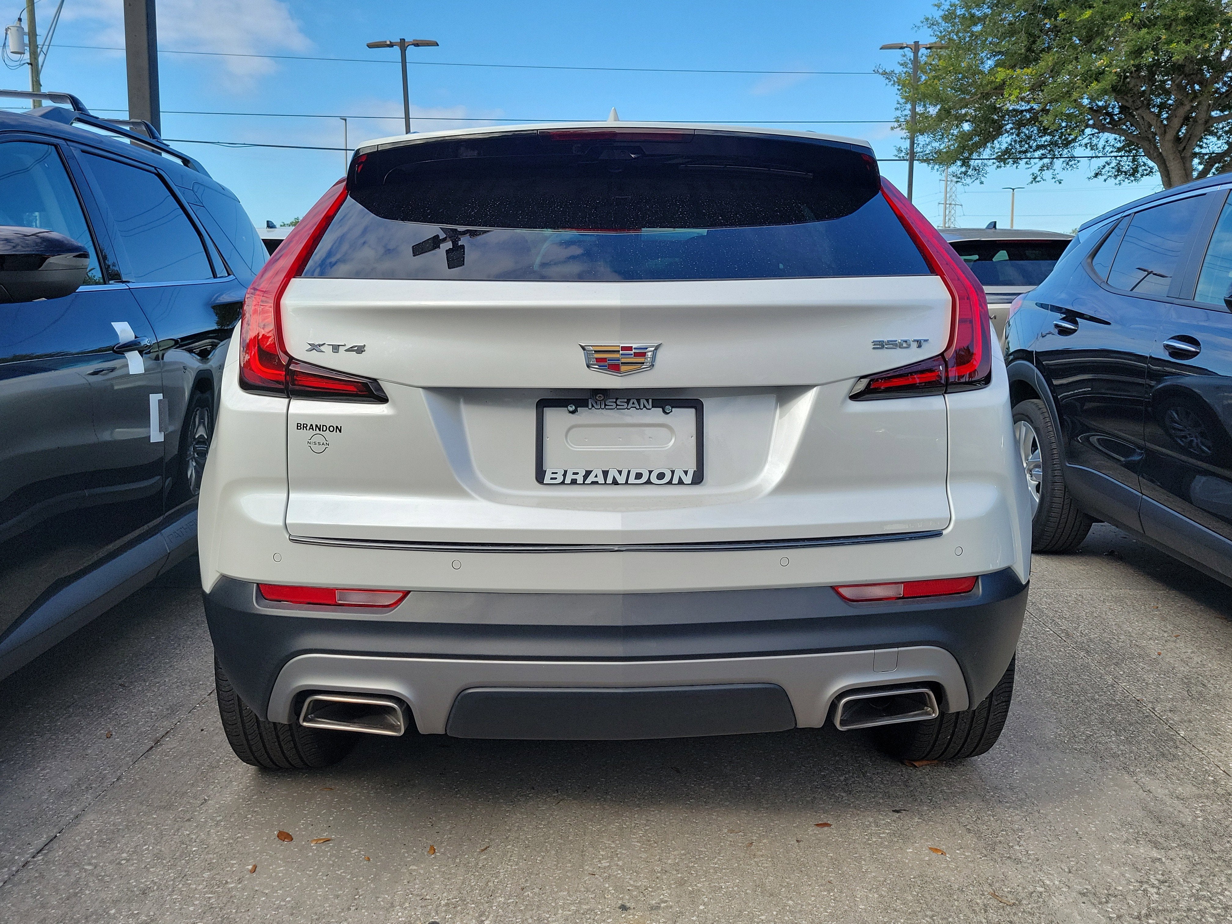 2023 Cadillac XT4 FWD Premium Luxury
