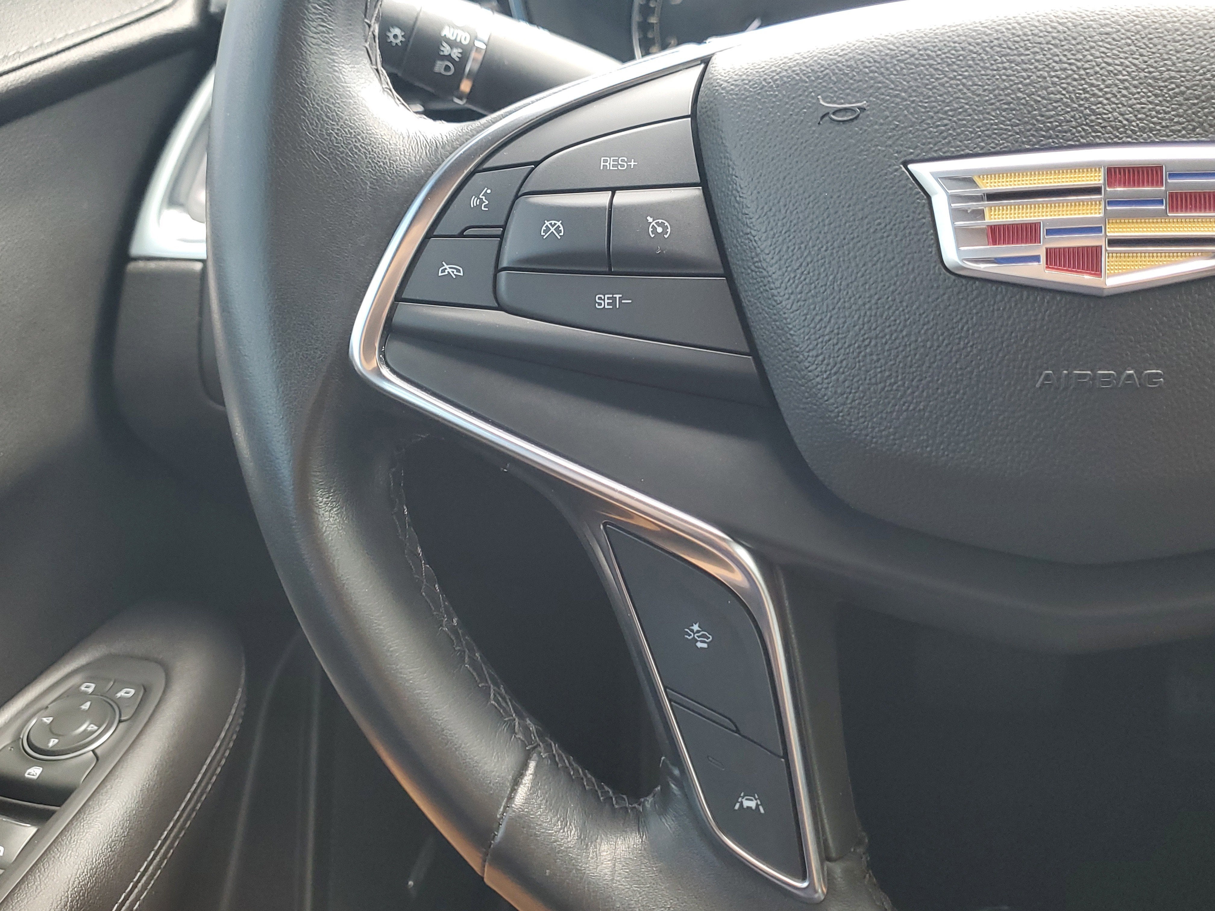 2023 Cadillac XT5 FWD Luxury