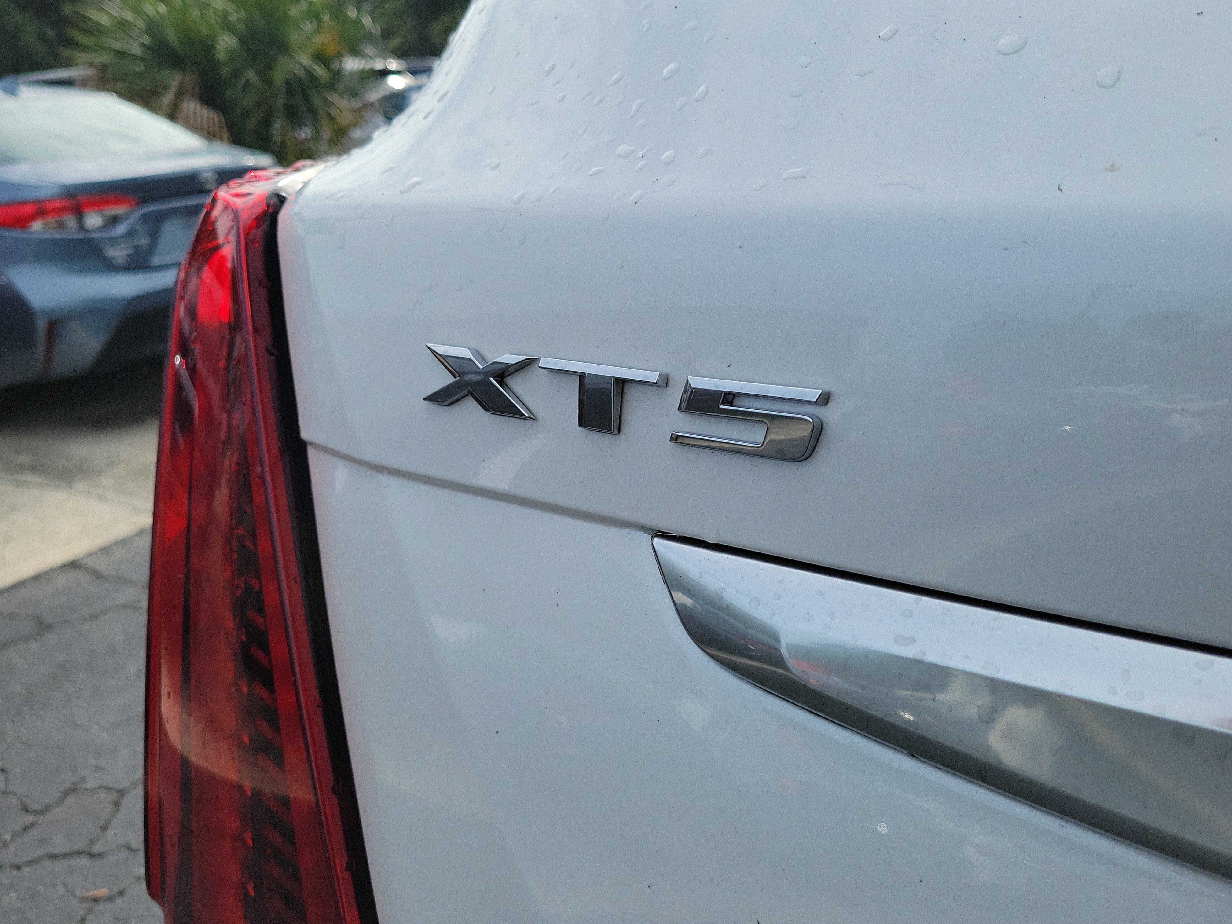 2022 Cadillac XT5 FWD Premium Luxury