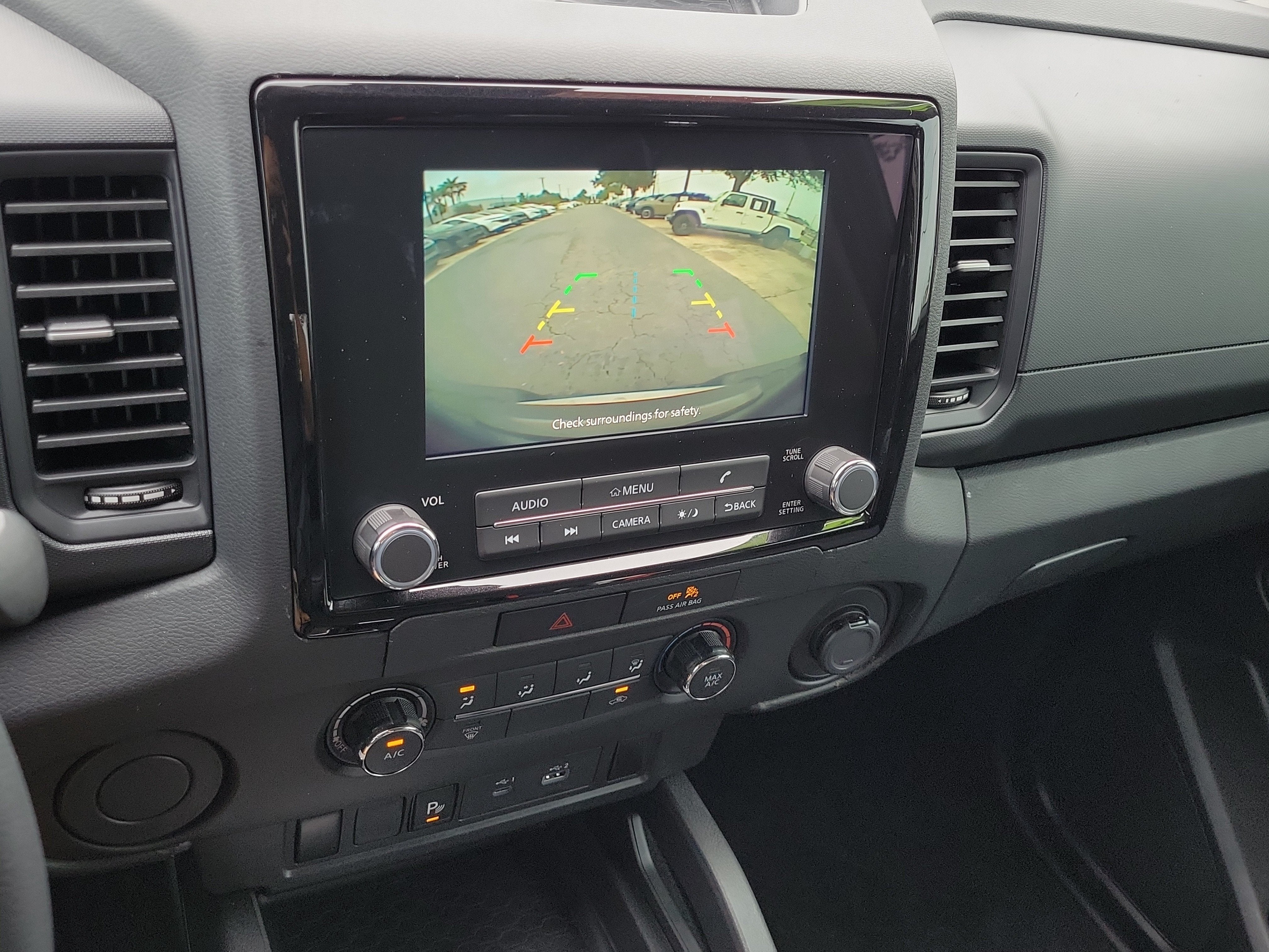 2023 Nissan Frontier S