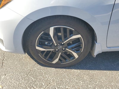 2023 Nissan Versa SR