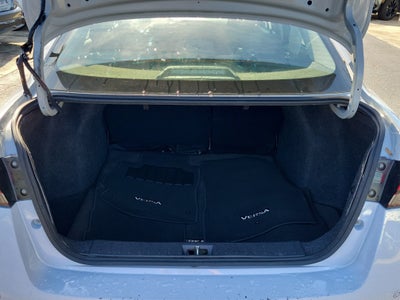 2024 Nissan Versa SR