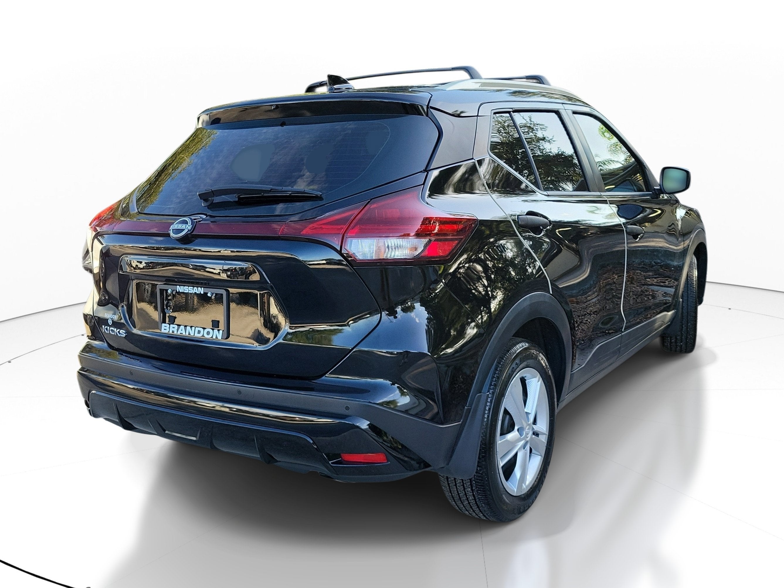 2023 Nissan Kicks S