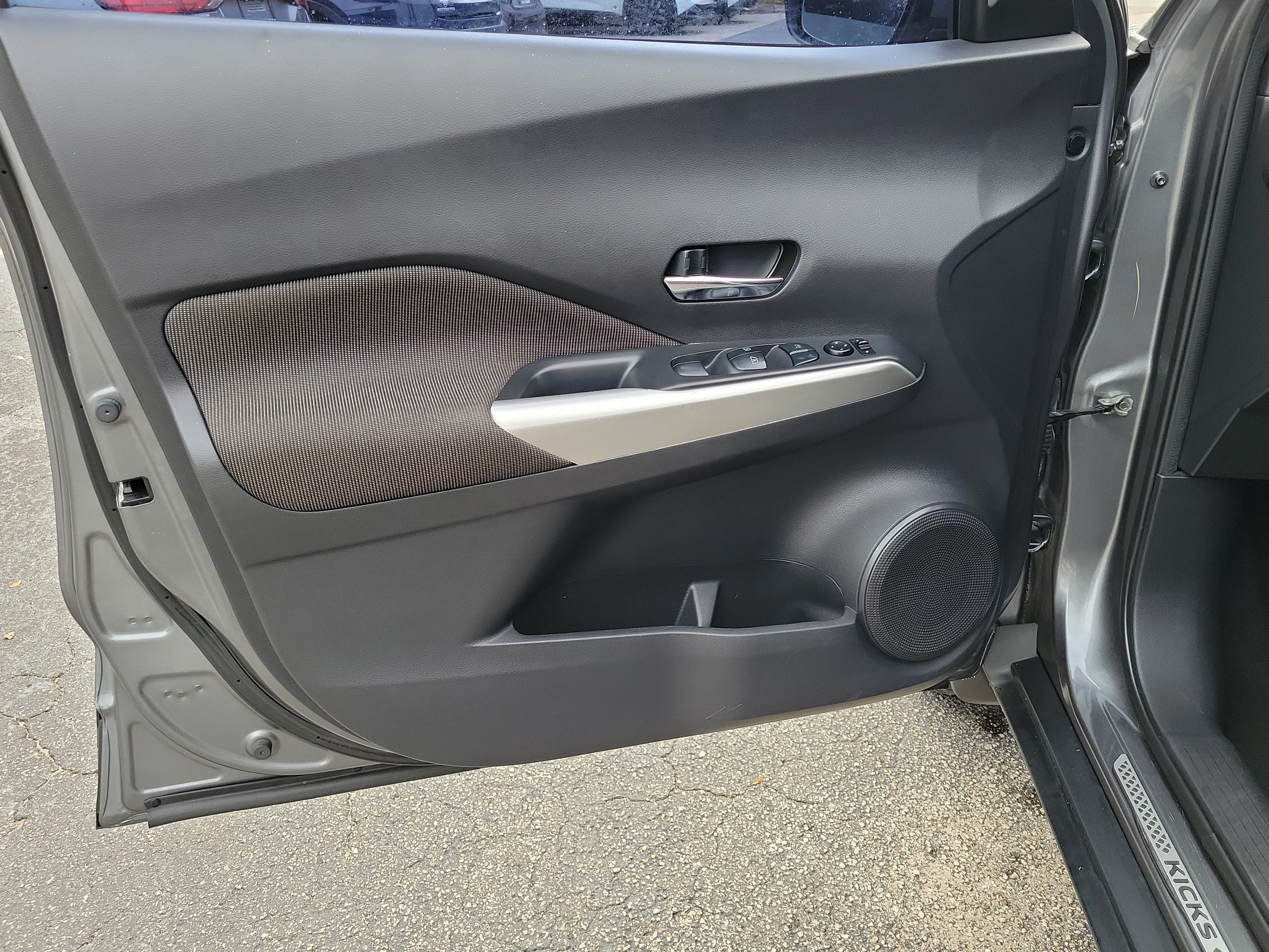 2019 Nissan Kicks SV