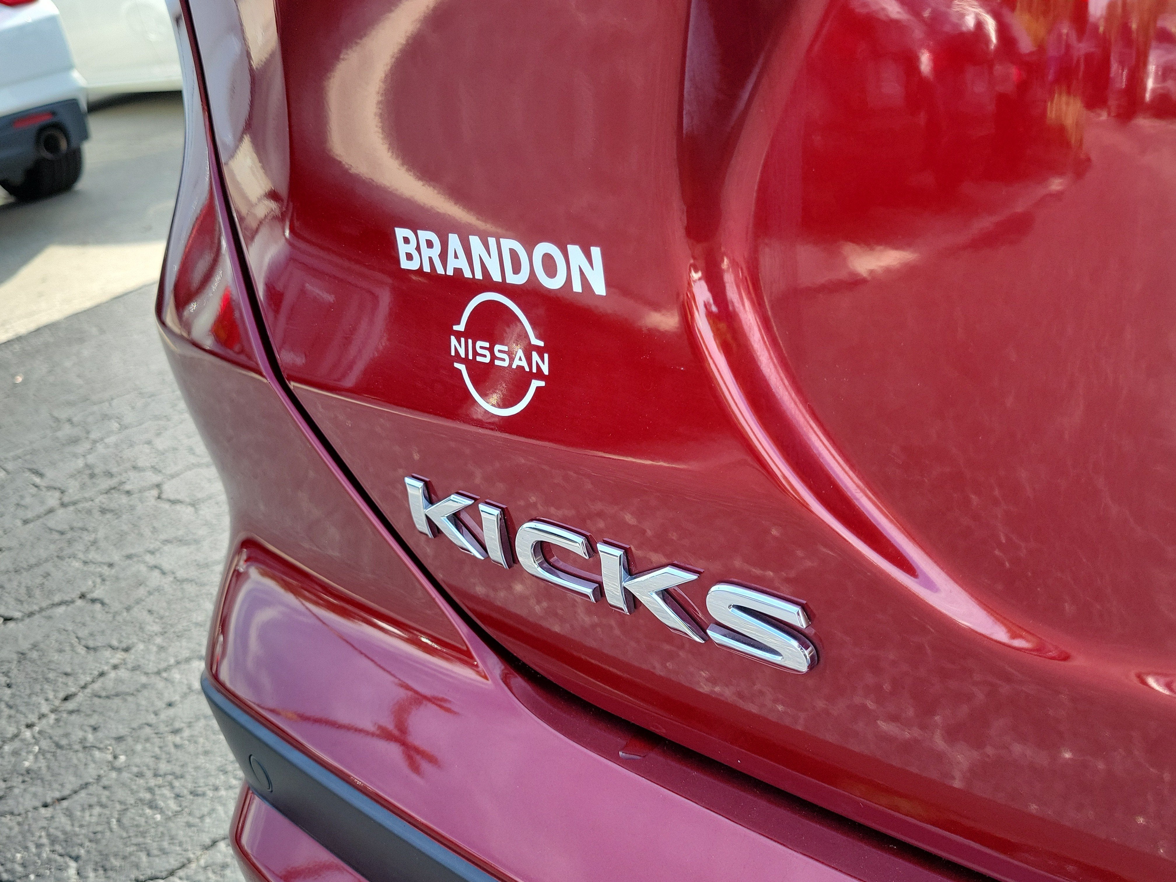 2021 Nissan Kicks SV