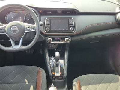 2020 Nissan Kicks SR