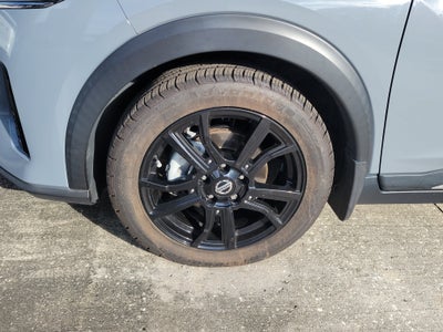 2021 Nissan Kicks SR