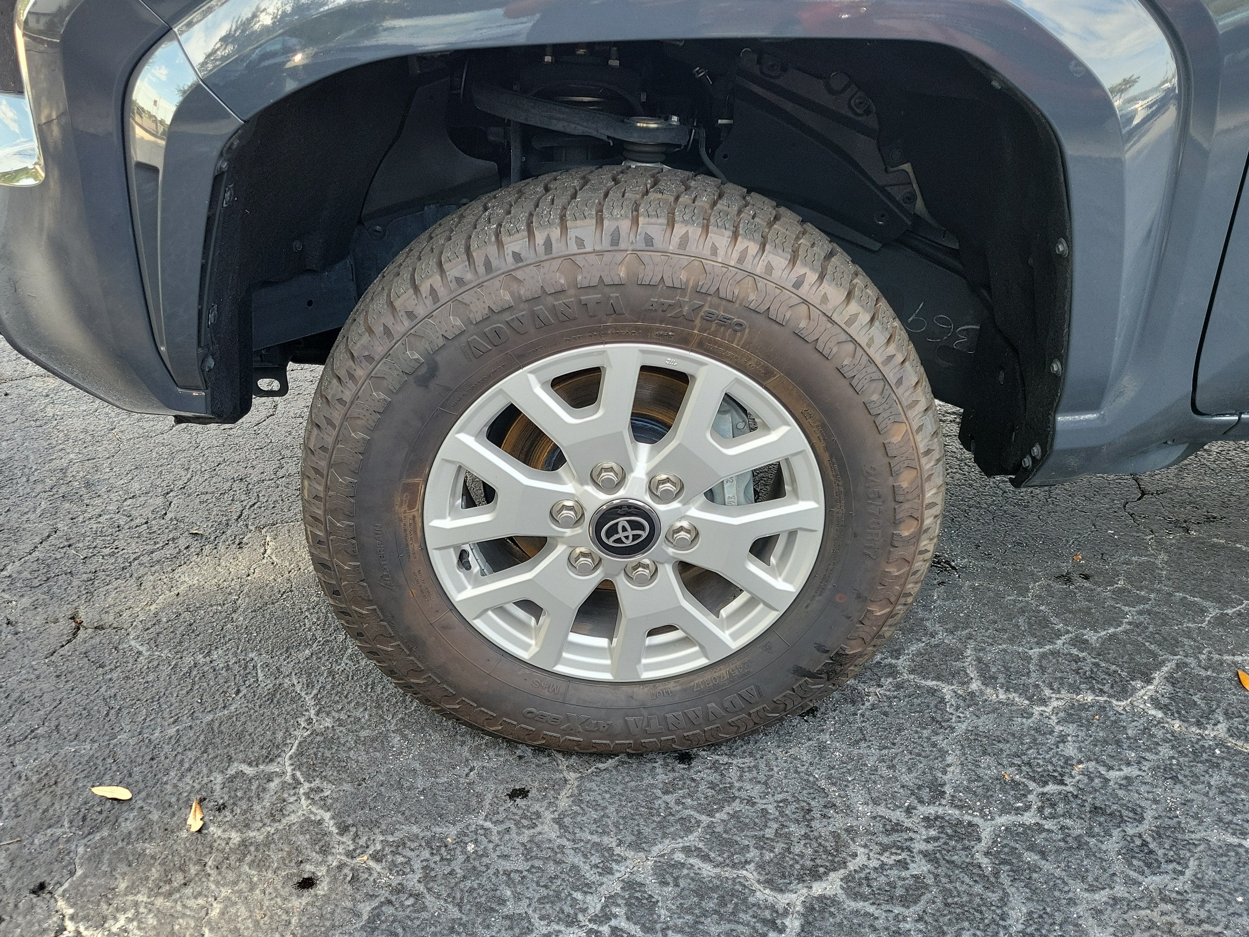 2024 Toyota Tacoma 4WD SR5