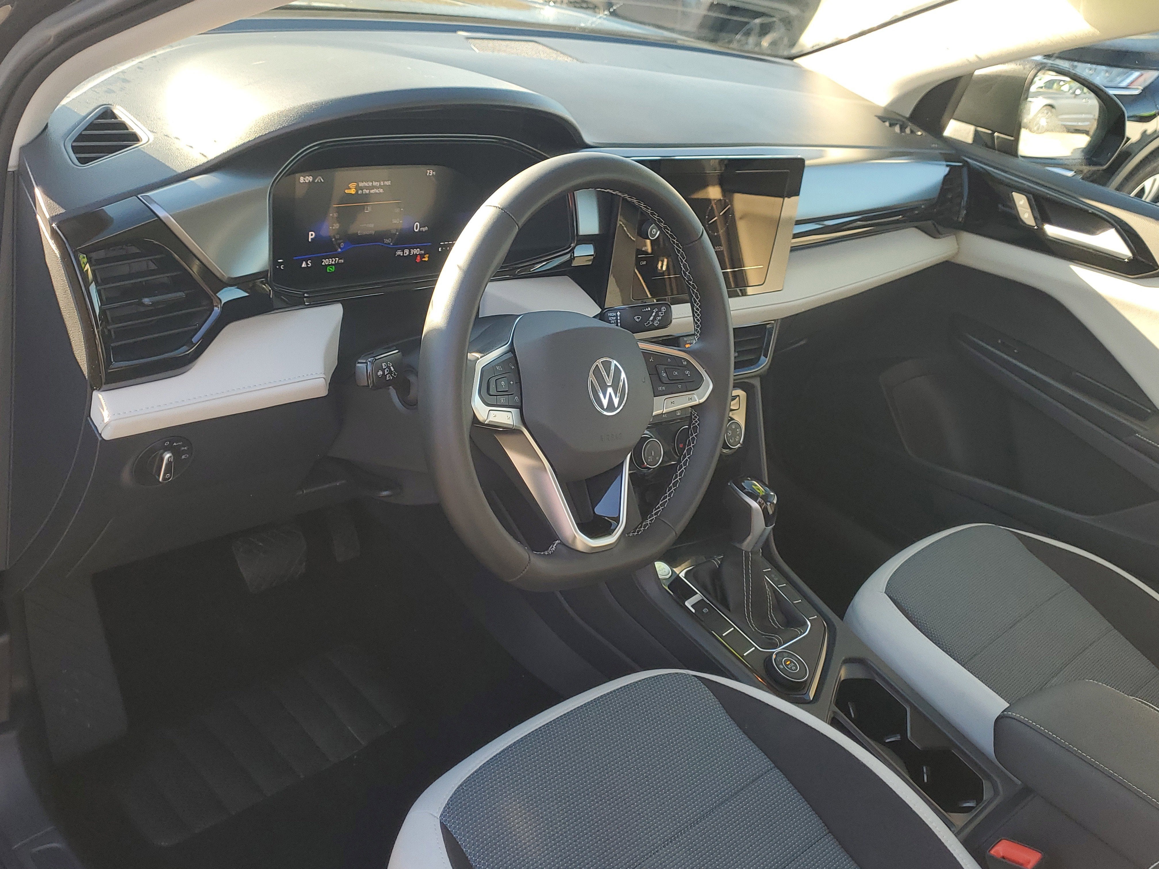 2025 Volkswagen Taos S