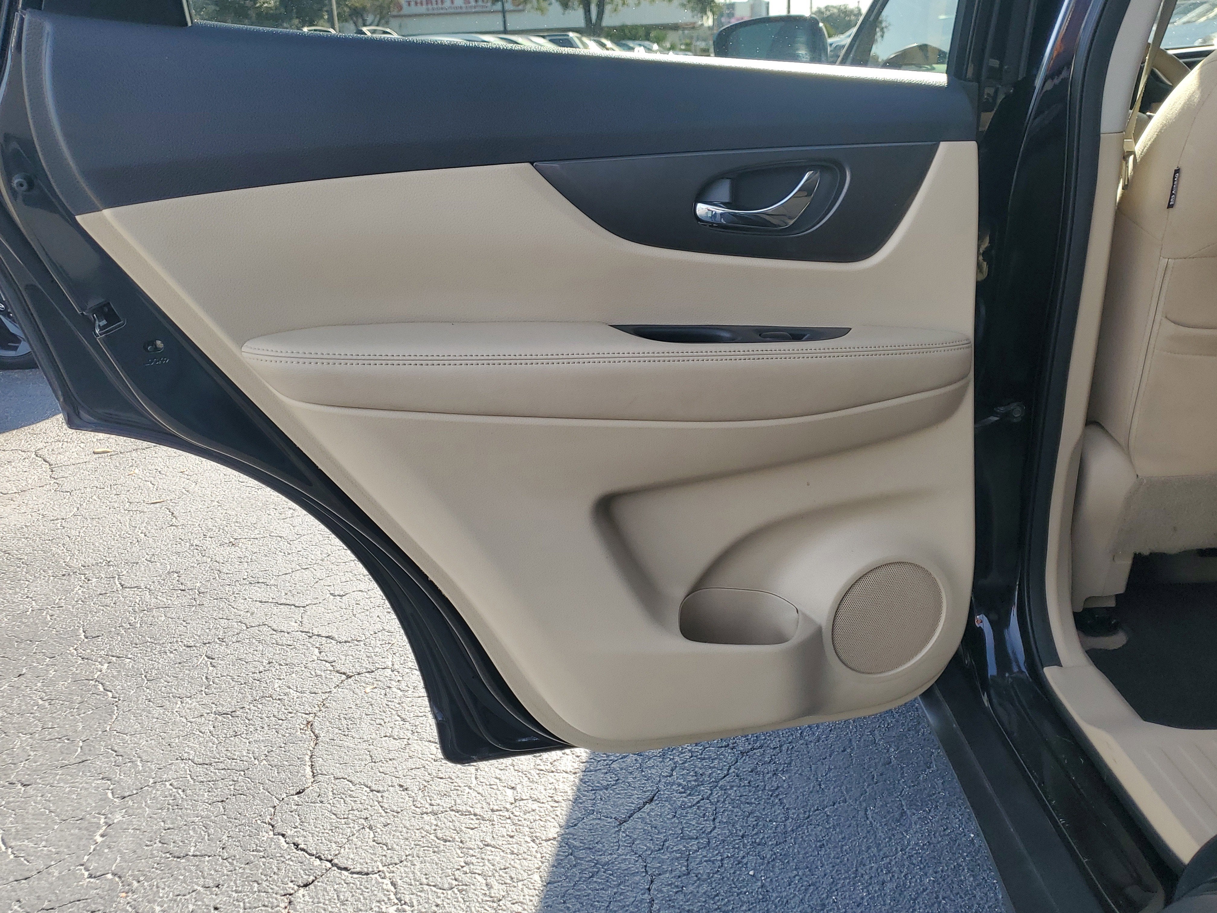 2015 Nissan Rogue SV