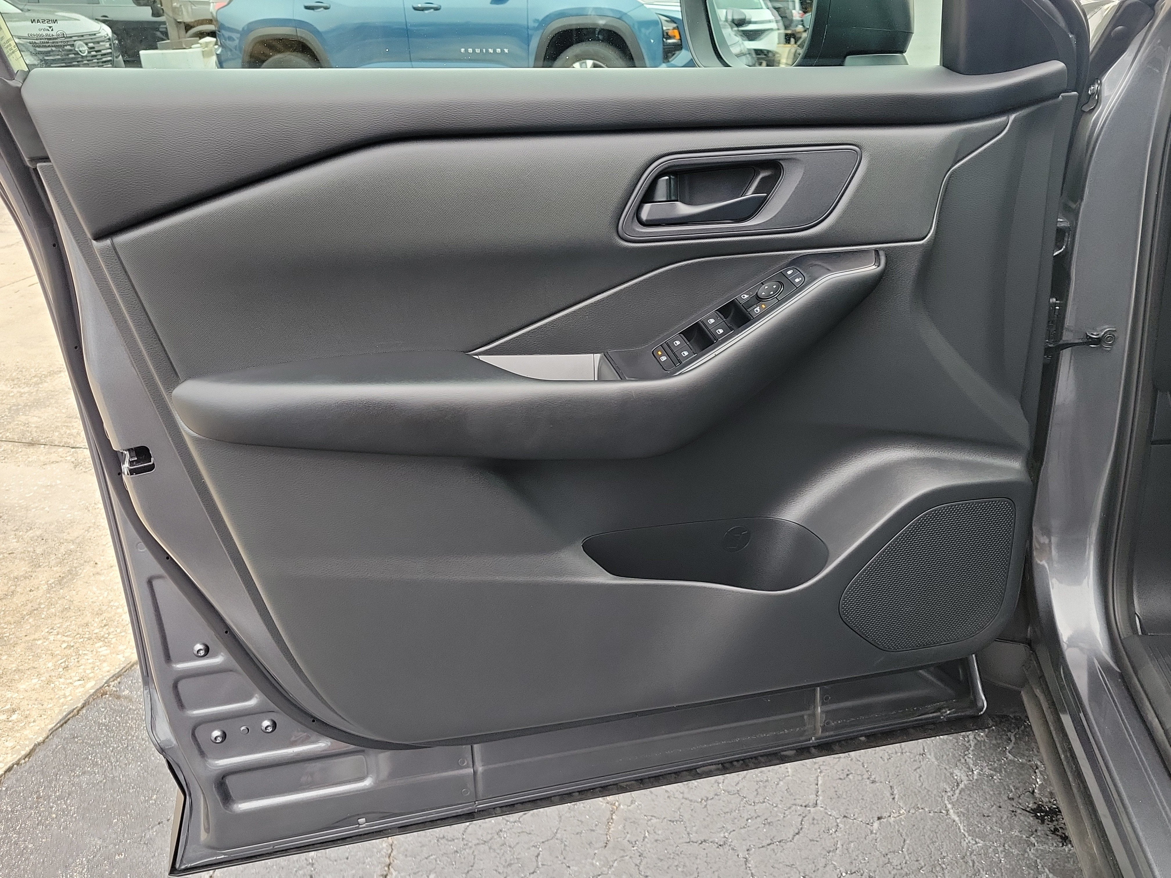 2025 Nissan Rogue S