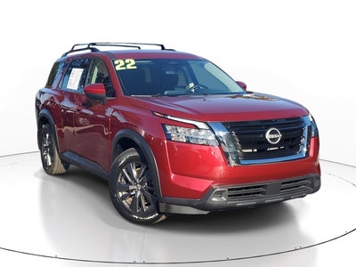 2022 Nissan Pathfinder SV