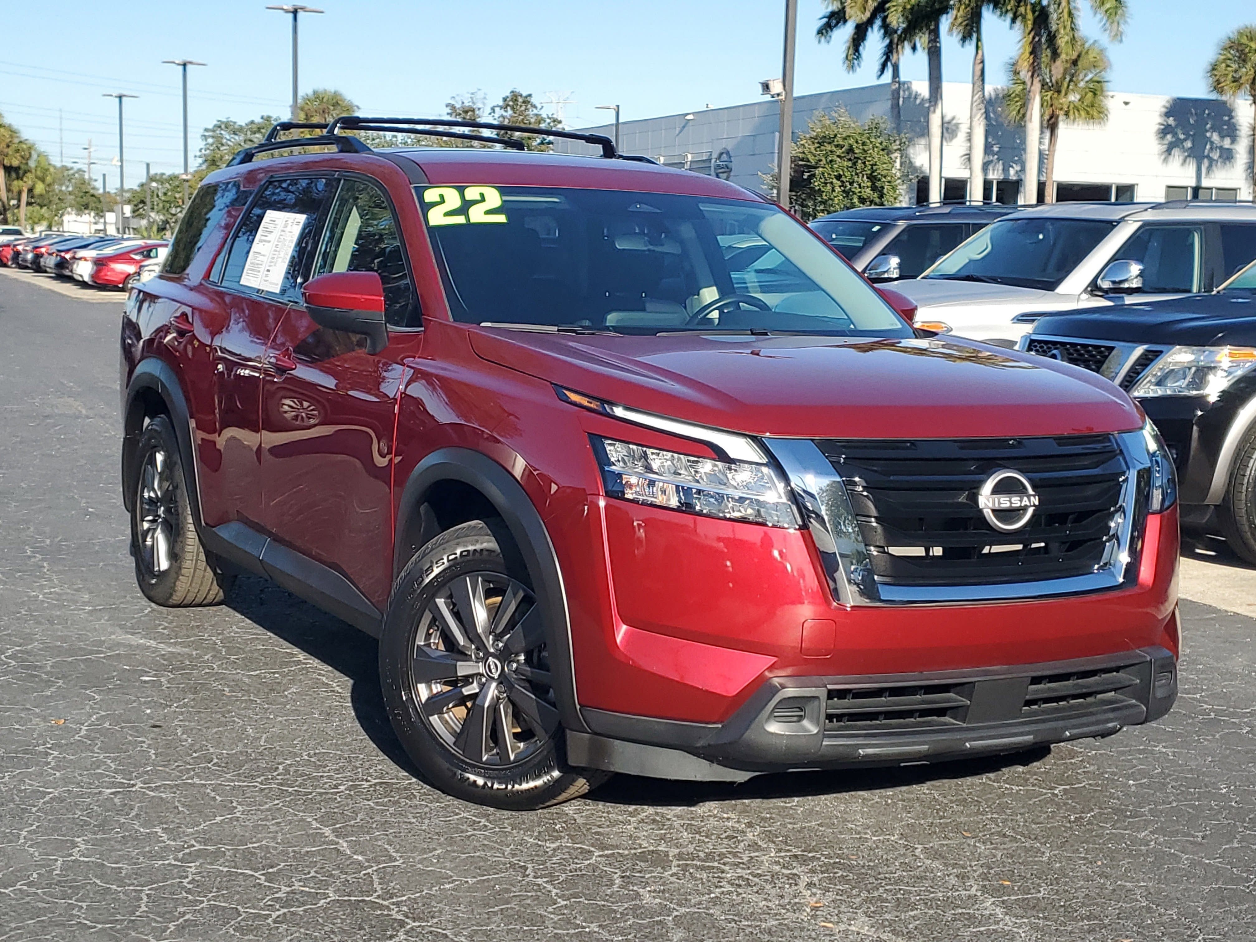 2022 Nissan Pathfinder SV