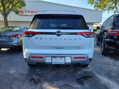 2025 Nissan Pathfinder SL