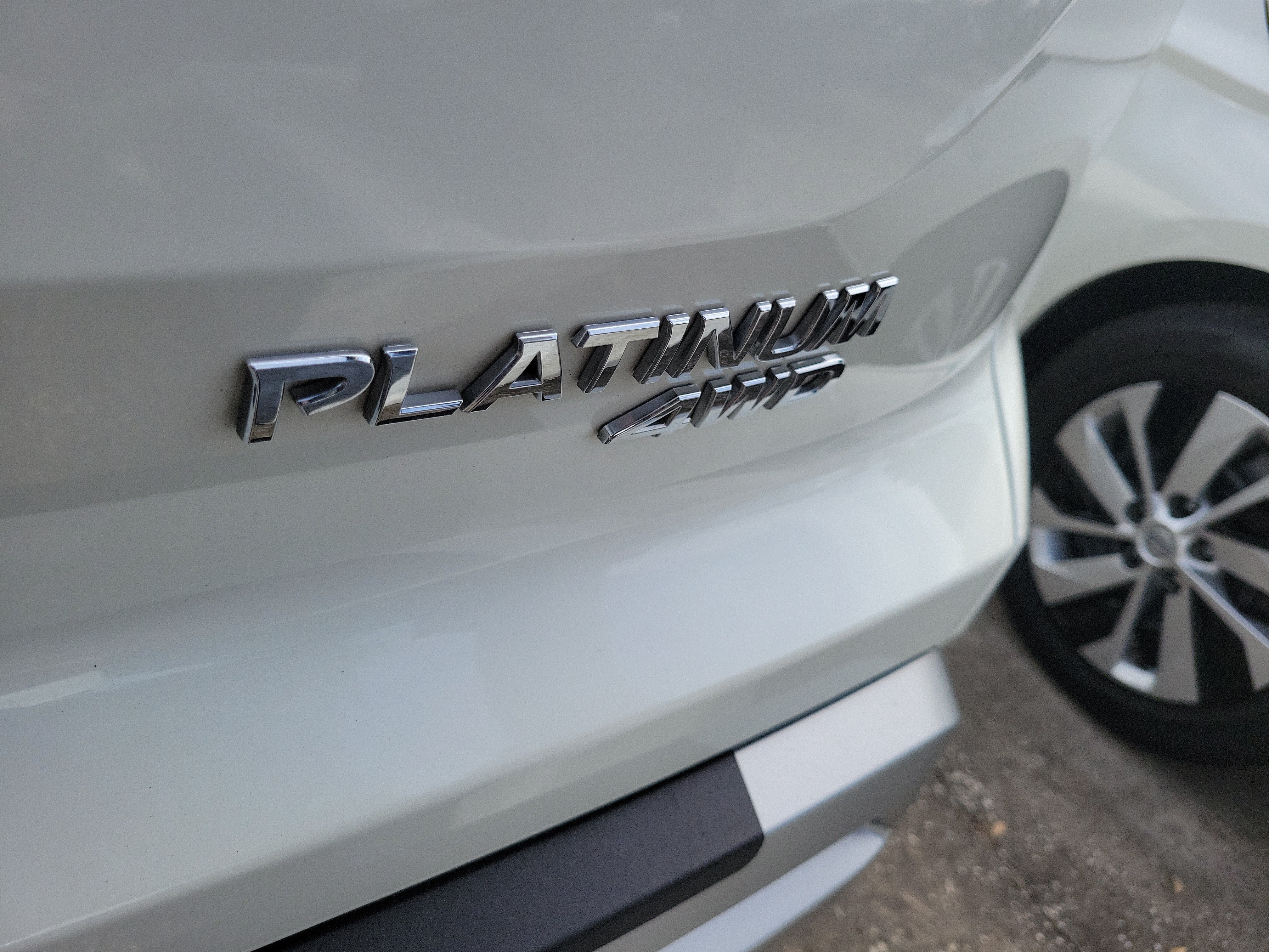2024 Nissan Pathfinder Platinum