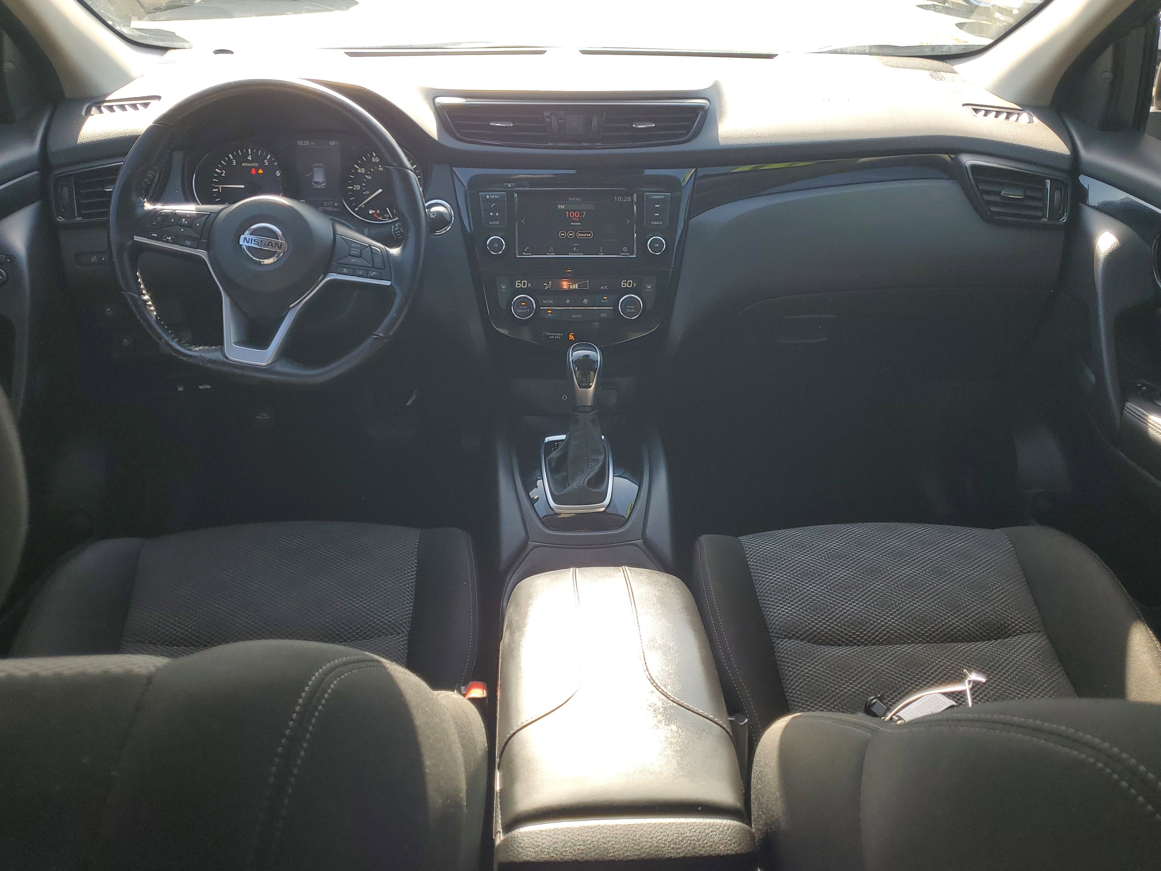 2021 Nissan Rogue Sport SV