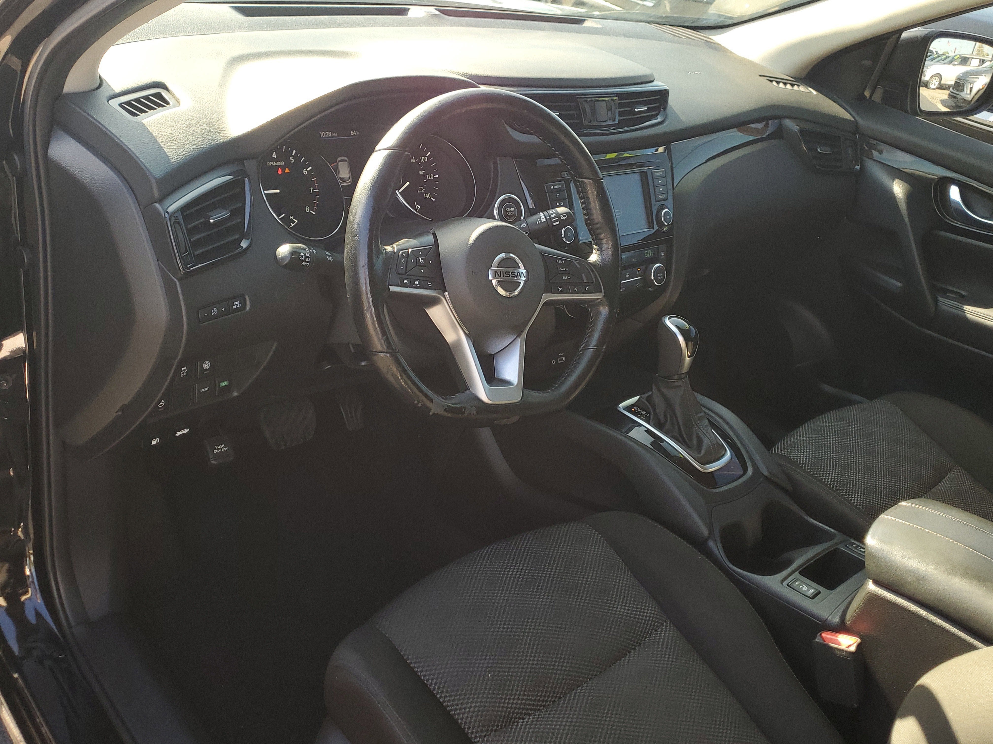 2021 Nissan Rogue Sport SV